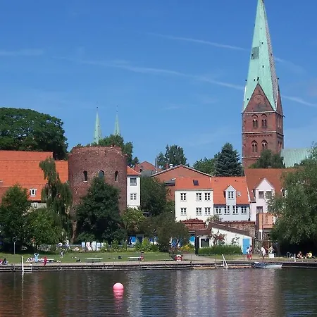 Gastehaus Am Krahenteich Lubeck